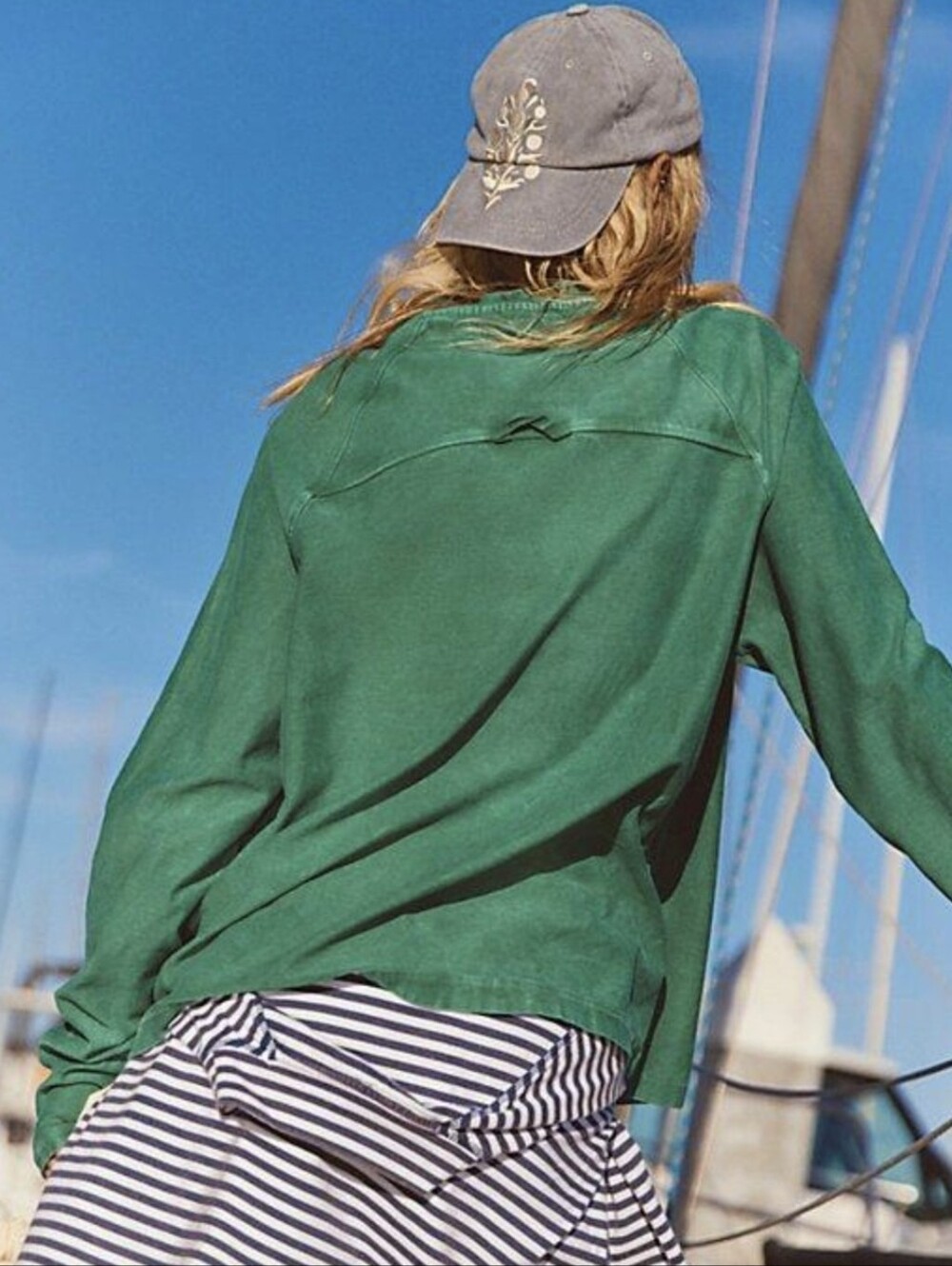 Free People Movement Restoration Layer Green Washed NWT Relaxed Fit Top Sz M - Picture 2 of 16